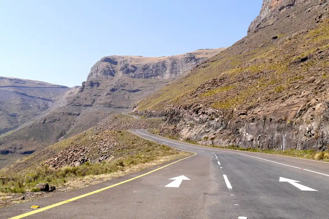 route de montagne du Lesotho