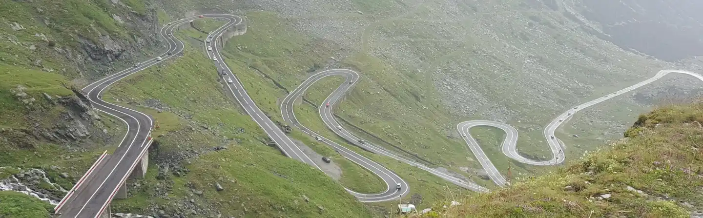 Les lacets de la route Transfăgărășan