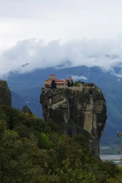 Le monastère Agia Triada