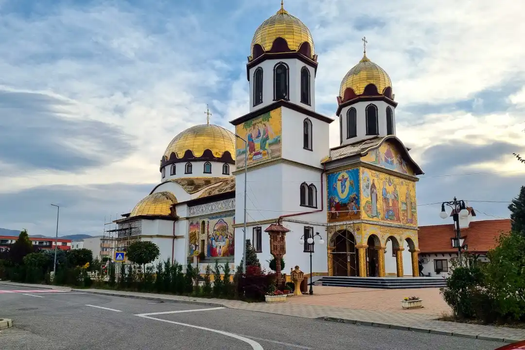 Eglise orthodoxe à Ghimbav près de Brasov, Roumanie.