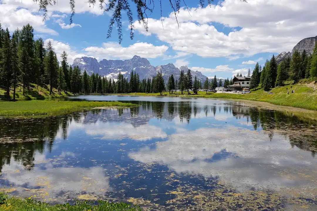 Lac des Tre Cime dans les Dolomites