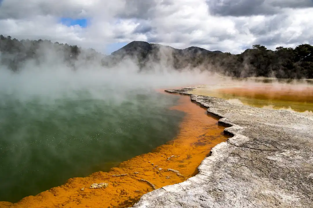 Wai o Tapu, bassin volcanique à Rotorua, Nouvelle Zélande