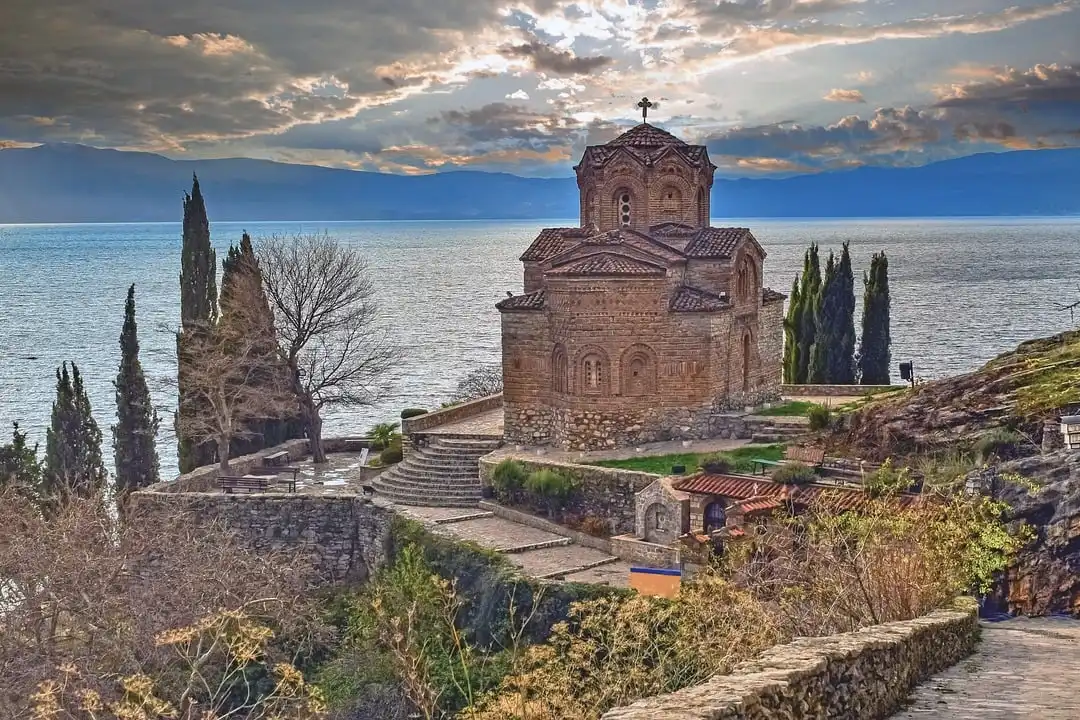 L'église Saint-Jean de Kaneo à Ohrid, en Macédoine du Nord